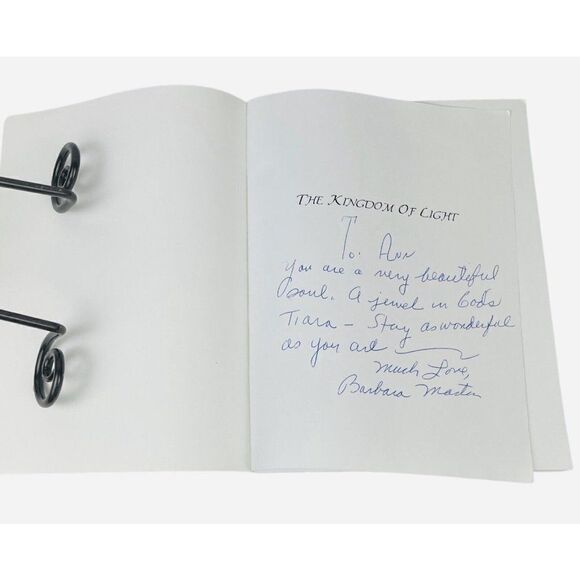 RARE SIGNED Vintage 2000 The Kingdom of Light Barbara Y Martin PB Illustrated - Picture 2 of 15